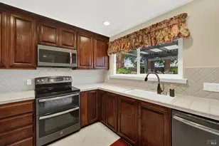 106 Revere Ct, Vacaville, CA 95687 - Photo 23