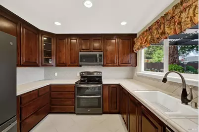 106 Revere Court, Vacaville, CA 95687 - Photo 17