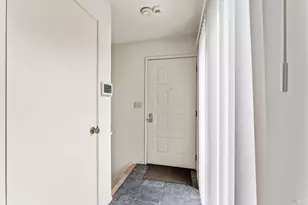 61 Anair Way, Oakland, CA 94605 - Photo 5
