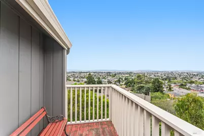61 Anair Way, Oakland, CA 94605 - Photo 15