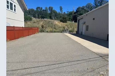 3116 Lakeshore Boulevard, Upper Lake, CA 95485 - Photo 5
