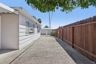 331 E Pacific Avenue, Fairfield, CA 94533 - Photo 47