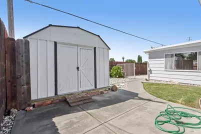 331 E Pacific Avenue, Fairfield, CA 94533 - Photo 49