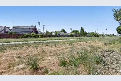 331 E Pacific Avenue, Fairfield, CA 94533 - Photo 51