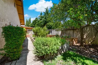 3012 Chestnut Court, Fairfield, CA 94533 - Photo 57