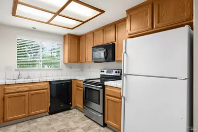 2319 Jennings Avenue, Santa Rosa, CA 95401 - Photo 11