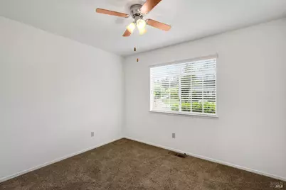 2319 Jennings Avenue, Santa Rosa, CA 95401 - Photo 21