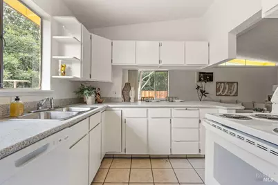 104 Wedgewood Court, Vallejo, CA 94591 - Photo 11