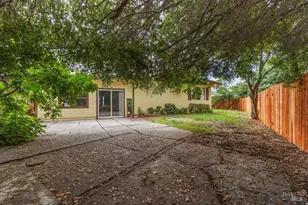 104 Wedgewood Ct, Vallejo, CA 94591 - Photo 23