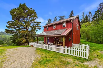 6483 Rohnerville Road, Hydesville, CA 95547 - Photo 17