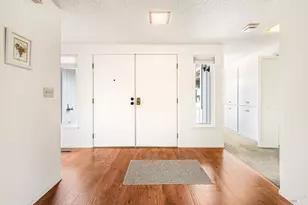 266 Mountain Vista Ln, Santa Rosa, CA 95409 - Photo 5