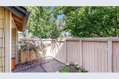 2403 Woodlake Drive, Santa Rosa, CA 95405 - Photo 37