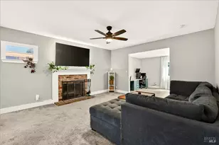 366 Trinity Dr, Vacaville, CA 95687 - Photo 11