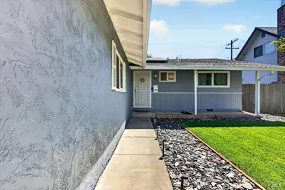 366 Trinity Drive, Vacaville, CA 95687 - Photo 5
