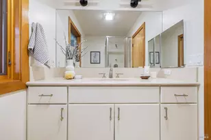 100 Zachary Ln, Glen Ellen, CA 95404 - Photo 15