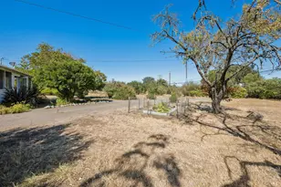 19390 Orange Ave, Sonoma, CA 95476 - Photo 43