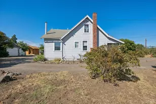 19390 Orange Ave, Sonoma, CA 95476 - Photo 11