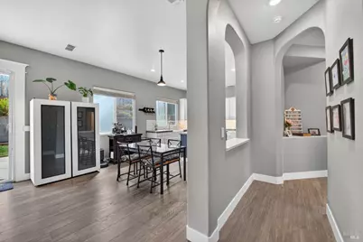 612 Pacific Grove Court, Vacaville, CA 95688 - Photo 17