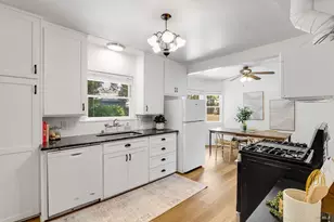 445 E H St, Benicia, CA 94510 - Photo 17
