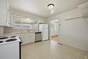 320 Shortt Rd, Santa Rosa, CA 95405 - Photo 7