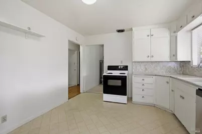 320 Shortt Road, Santa Rosa, CA 95405 - Photo 9