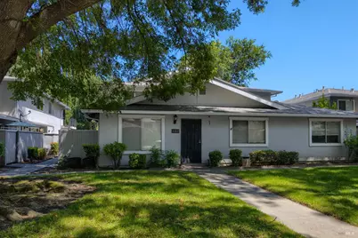 140 Del Rio Court #1, Vacaville, CA 95687 - Photo 1