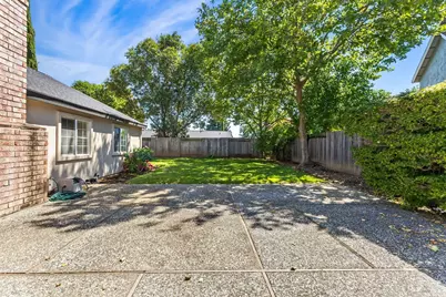 2177 Vista Del Rancho Street, Fairfield, CA 94534 - Photo 23