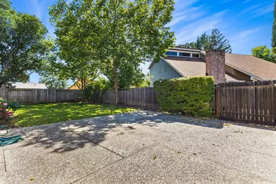 2177 Vista Del Rancho Street, Fairfield, CA 94534 - Photo 25