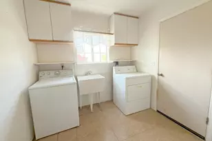 27009 Hawk Ct, Willits, CA 95490 - Photo 9