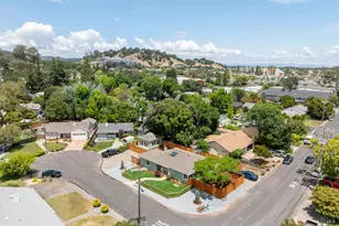 2 Las Huertas Ct, San Rafael, CA 94903 - Photo 37