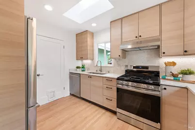2 Las Huertas Court, San Rafael, CA 94903 - Photo 13
