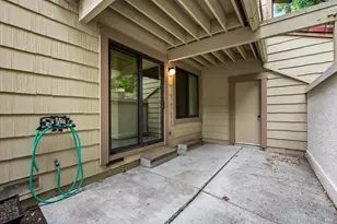 126 Park Pl Dr, Petaluma, CA 94954 - Photo 23