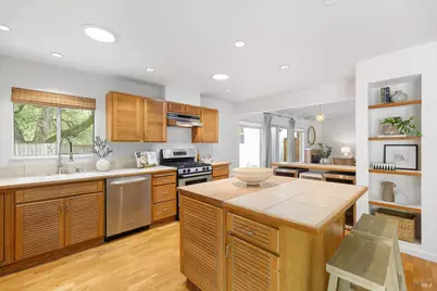 104 Lobo Vista, Novato, CA 94947 - Photo 13