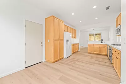 8364 Bennington Court, Vallejo, CA 94591 - Photo 29