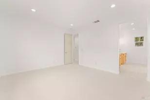 8364 Bennington Ct, Vallejo, CA 94591 - Photo 35