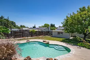 655 W Creekside Cir, Dixon, CA 95620 - Photo 39