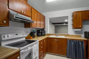 655 W Creekside Cir, Dixon, CA 95620 - Photo 15
