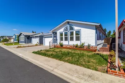 1821 Strasbourg Lane, Antioch, CA 94509 - Photo 5