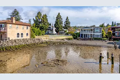 708 W I Street, Benicia, CA 94510 - Photo 23
