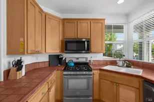 1920 Bodie St, Santa Rosa, CA 95403 - Photo 9