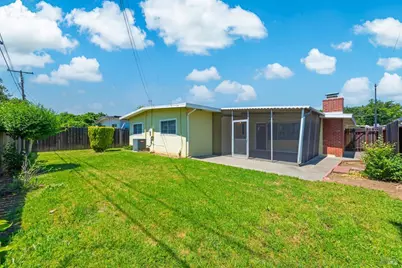 213 Hemlock Street, Vacaville, CA 95688 - Photo 33