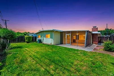 213 Hemlock Street, Vacaville, CA 95688 - Photo 7