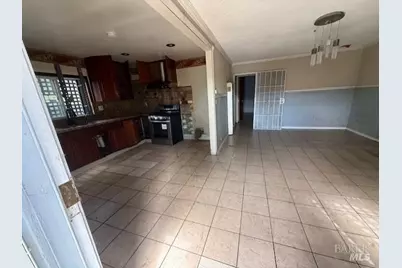 697 Nevada Street, Oakland, CA 94603 - Photo 3