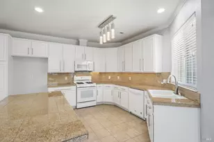 474 Briarwood Dr, Ukiah, CA 95482 - Photo 3