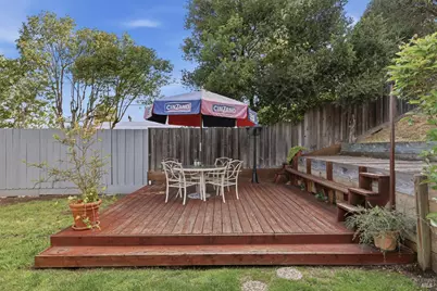 695 Sunset Parkway, Novato, CA 94947 - Photo 39