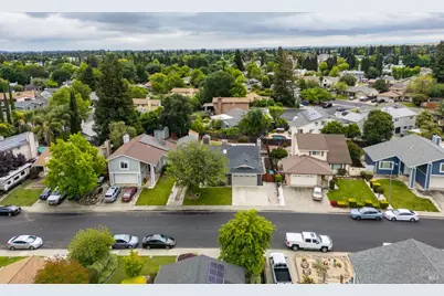 319 Brookdale Drive, Vacaville, CA 95687 - Photo 47