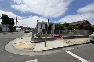 2050 102nd Ave, Oakland, CA 94603 - Photo 9