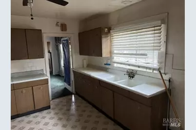 2050 102nd Avenue, Oakland, CA 94603 - Photo 15