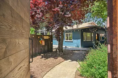 1081 Las Amigas Road, Napa, CA 94559 - Photo 37