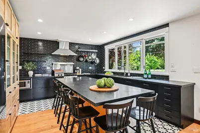 1081 Las Amigas Road, Napa, CA 94559 - Photo 5